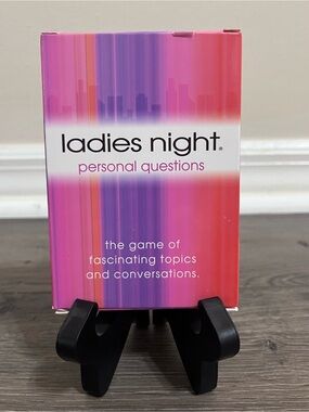 Francesca's Collections Ladies Night Card Game - Pink & Purple Gradient